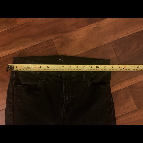 29, J Brand Black Maria jeans. High Rise, Skinny. - Picture 8 of 10
